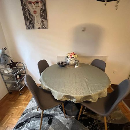 Apartment Sweet Dreams-Close To Zoo,Dinamo Stadium And The City Center Zagreb Buitenkant foto