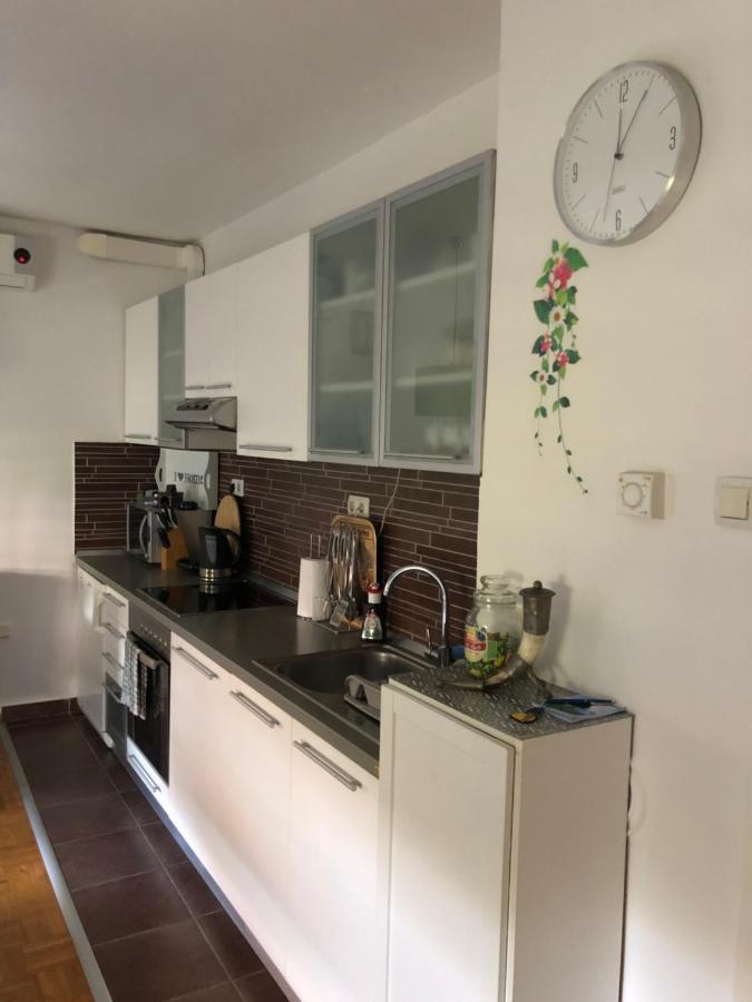Apartment Sweet Dreams-Close To Zoo,Dinamo Stadium And The City Center Zagreb Buitenkant foto