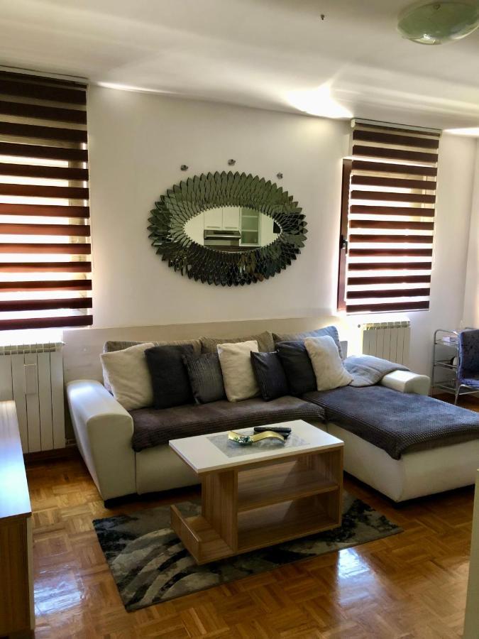 Apartment Sweet Dreams-Close To Zoo,Dinamo Stadium And The City Center Zagreb Buitenkant foto