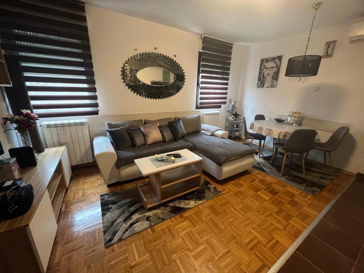Apartment Sweet Dreams-Close To Zoo,Dinamo Stadium And The City Center Zagreb Buitenkant foto